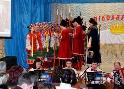 Народному самодіяльному ансамблю пісні і танцю «Хлібодари» – 25 років